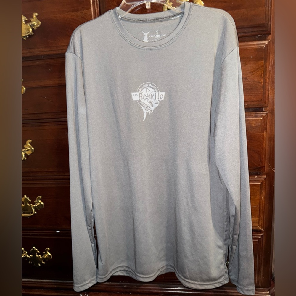 Gray Long Sleeve Tee with Crew Neck